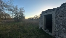 1723-VTA - Giuggianello - Terreno agricolo con piccolo fabbricato