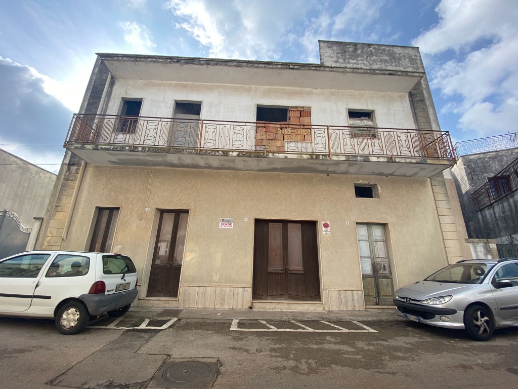 2821b-VC - Muro Leccese - Abitazione indipendente al primo piano in costruzione