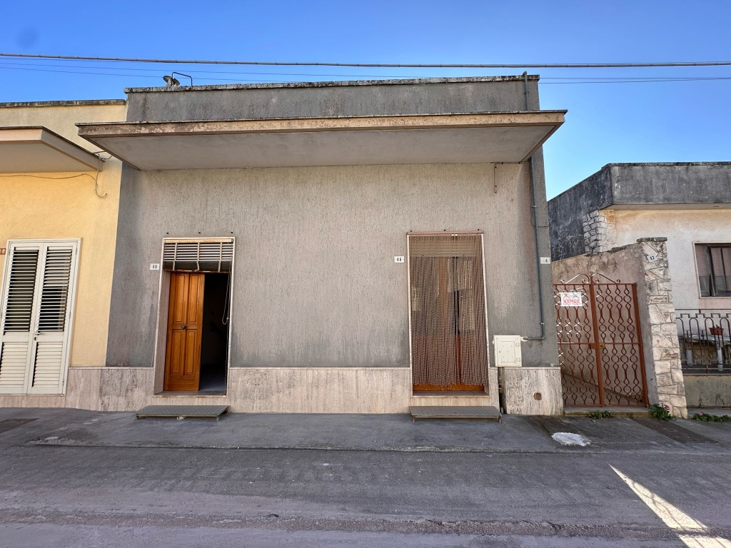 0625-VC - Muro Leccese - Abitazione indipendente con scoperto